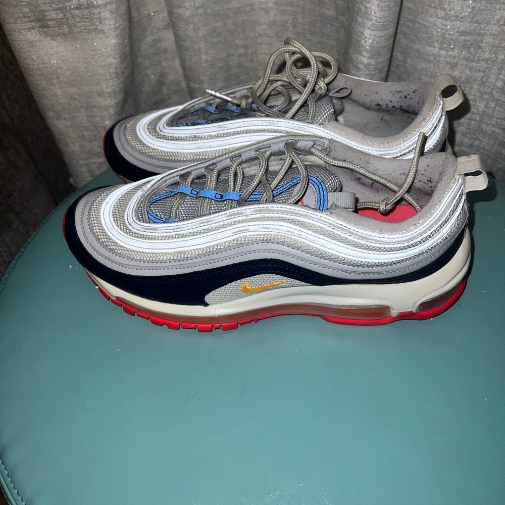 Nike Air Max - Picture 3 of 3